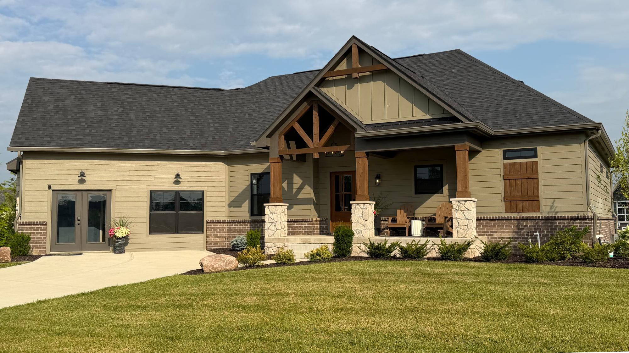 Model Homes for Hubspot (2000 x 1123 px)