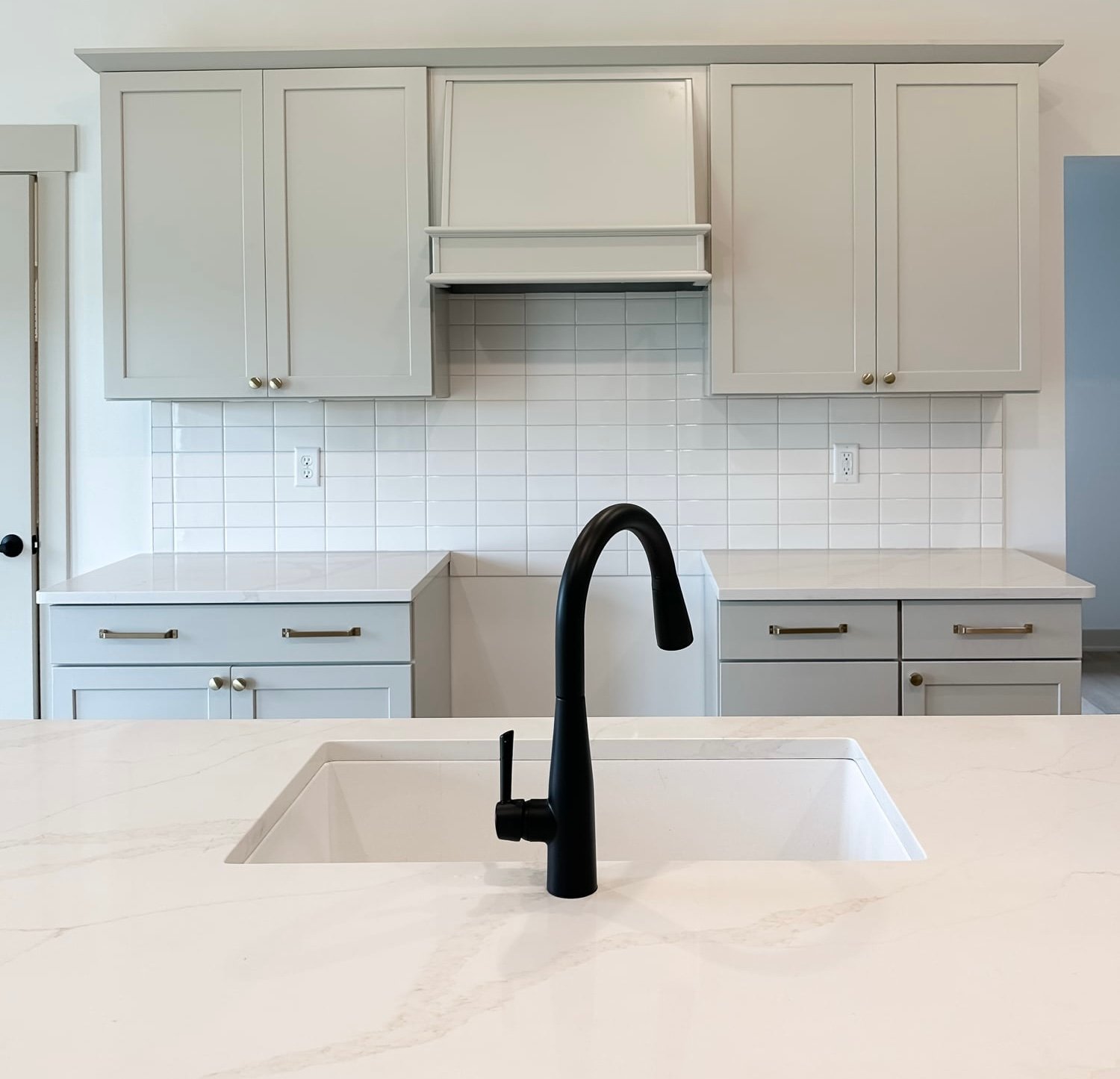 att.jl7N-M-5dYuV-J8a1ubuy4ENeVDZ499S3cwYZ3aG_x8